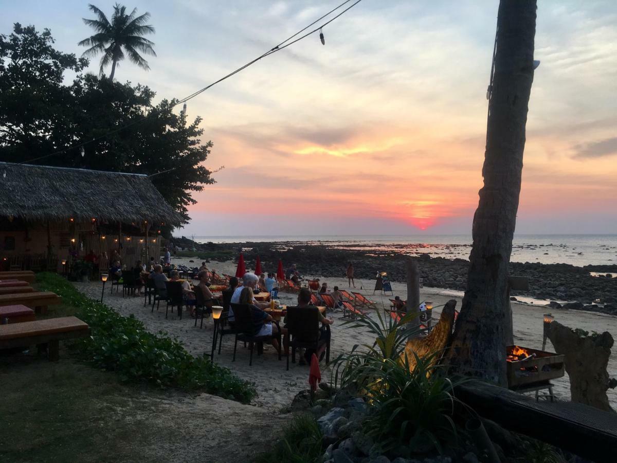 Nautilus Right On The Beach - Adult Only - Sha Extra Plus Koh Lanta Ngoại thất bức ảnh